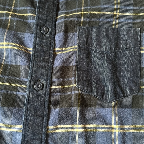 Men’s Slim Fit Flannel UNTUCKit Shirt - Picture 3 of 6